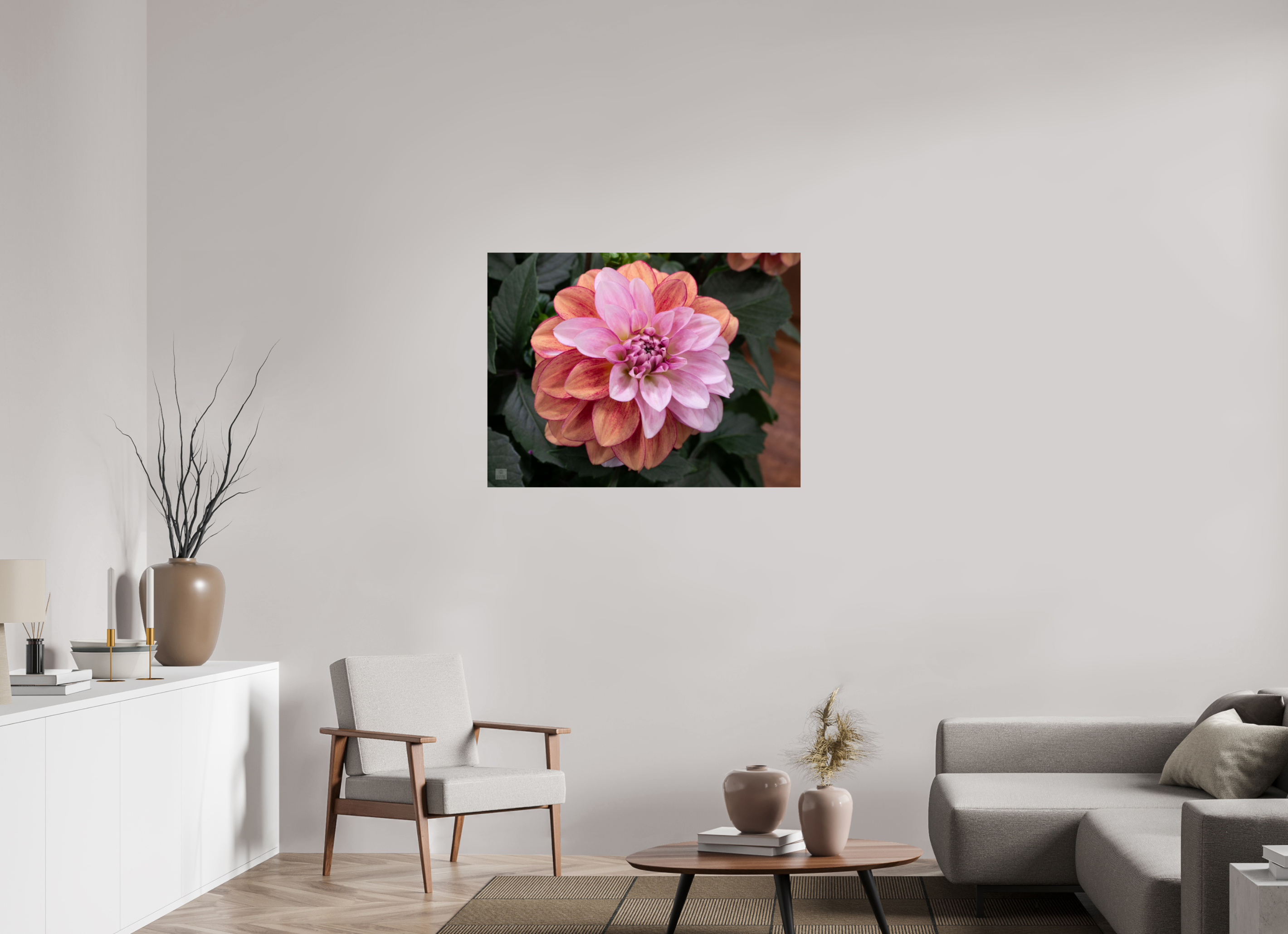 Dahlia_pink with red streak_ aspect ratio 4:3