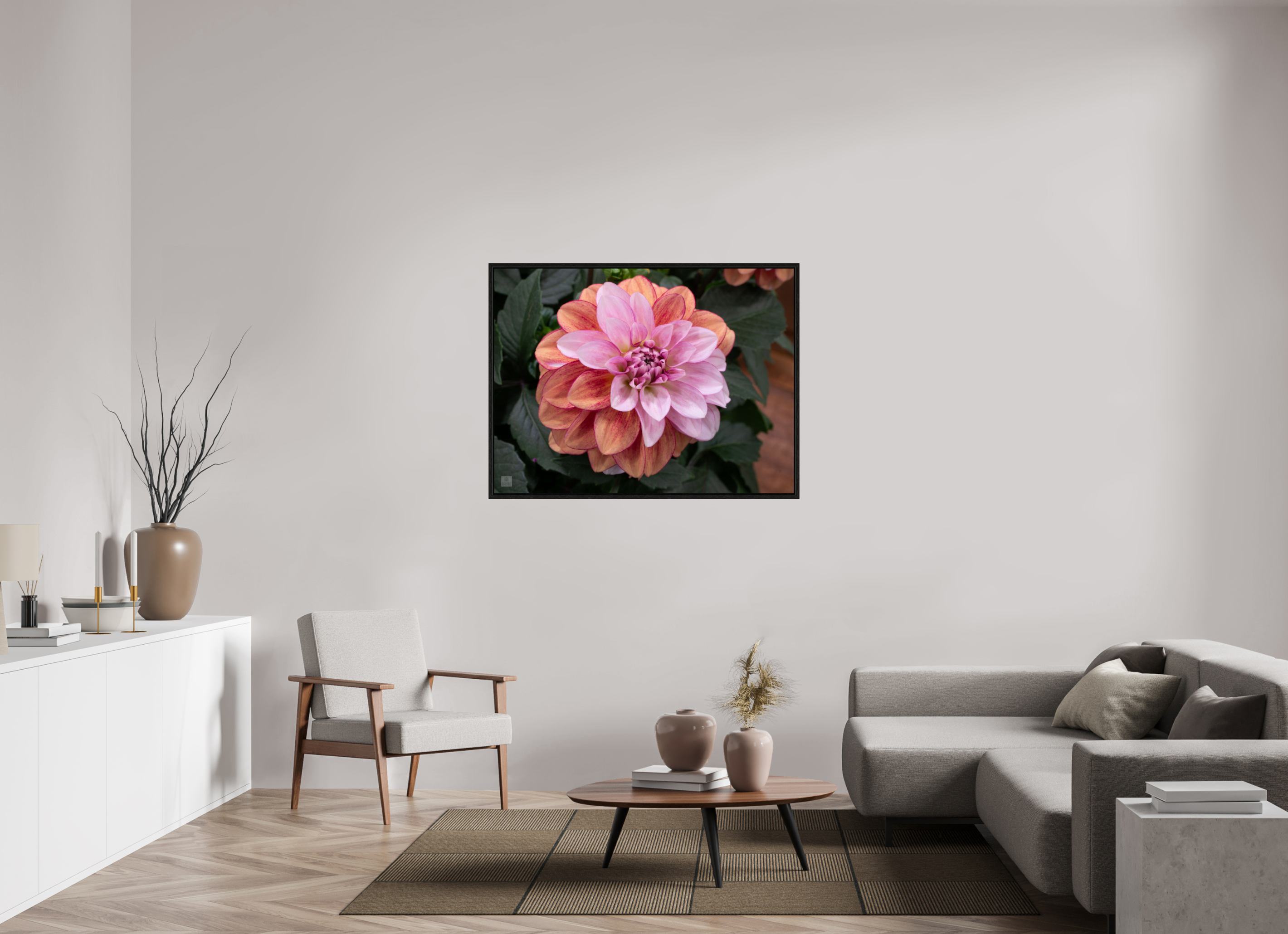 Dahlia_pink with red streak_ aspect ratio 4:3