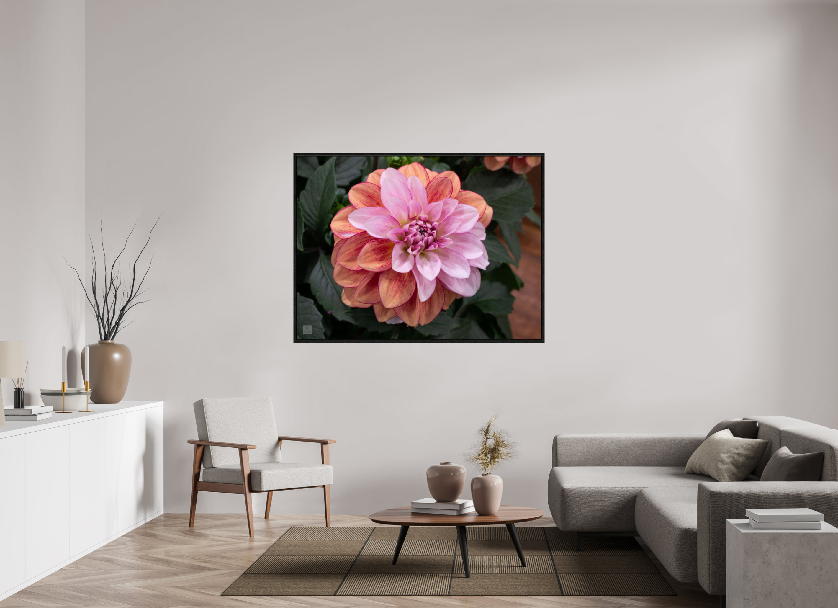 Dahlia_pink with red streak_ aspect ratio 4:3